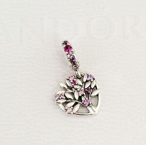 👨‍👩‍👧‍👦Authentic Pandora FAMILY DANGLE CHARM